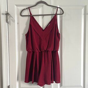 *NWOT* Sienna Sky V-Neck Romper